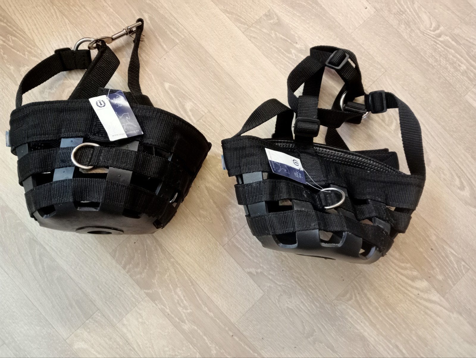 Twee nieuwe grasmaskers Imperial Riding mt m, Dieren en Toebehoren, Ophalen of Verzenden, Dressuur