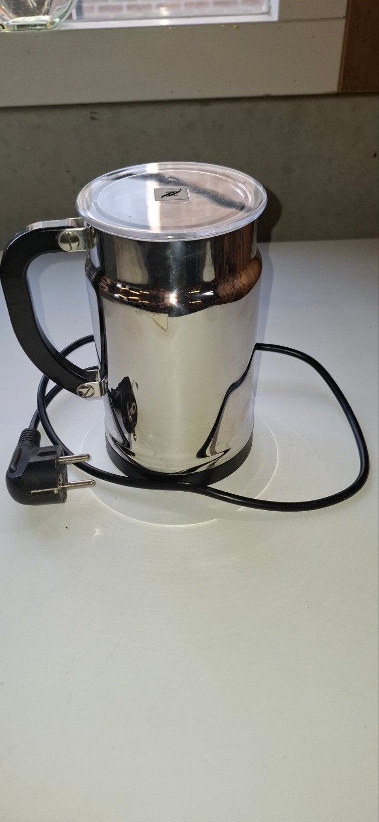 zeer nette Nespresso melkopschuimer, Witgoed en Apparatuur, Ophalen of Verzenden, Zo goed als nieuw, Elektrische melkopschuimer