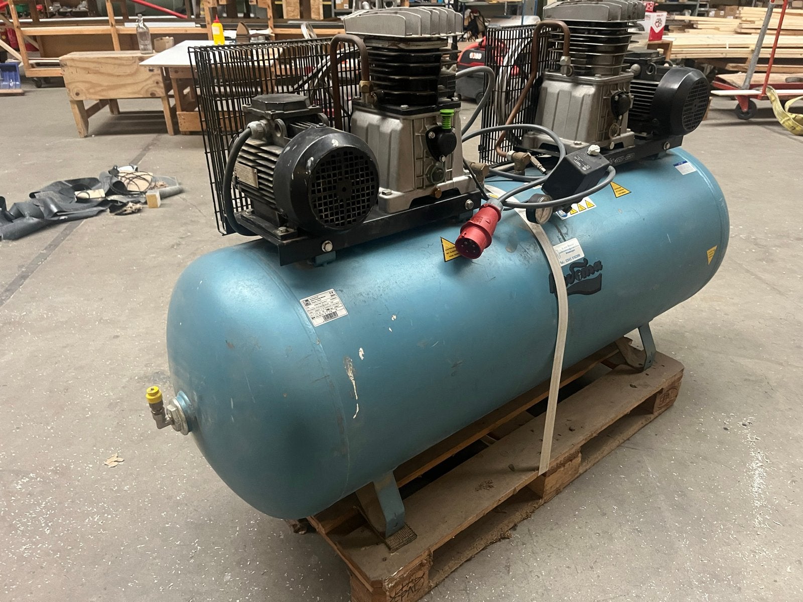 Huvema compressor, Ophalen, Gebruikt, 800 liter/min of meer, 10 bar of meer