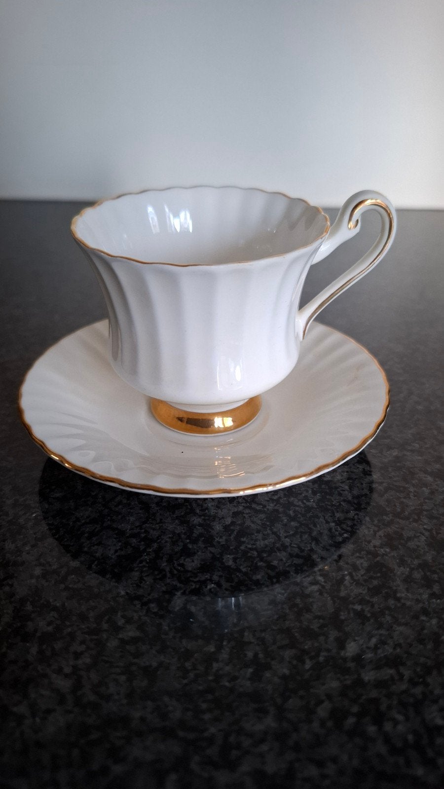 Paragon The Queen's Fine Bone China kop en schotel, Ophalen of Verzenden