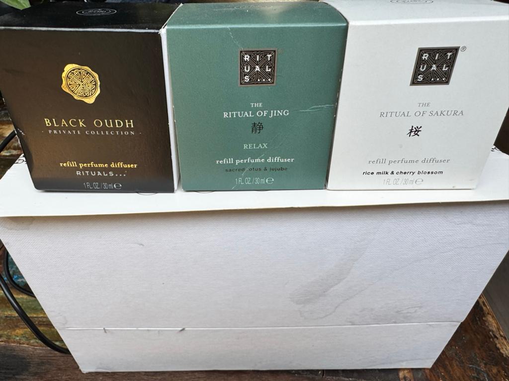Rituals perfume genie 2 jing black oudh, sakura cartridge, Huis en Inrichting, Woonaccessoires | Overige, Zo goed als nieuw, Metaal