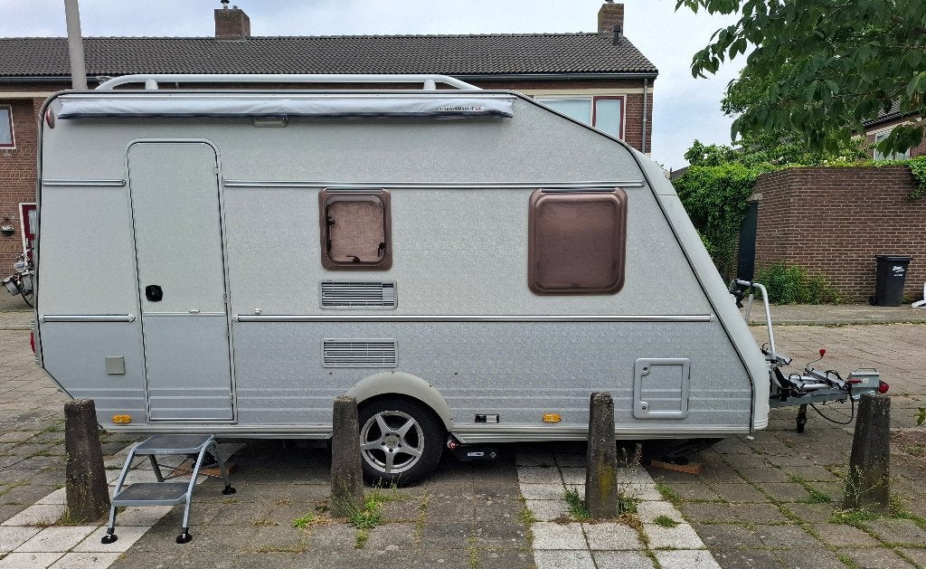 Kip Traveller 41 TDB, Caravans en Kamperen, Caravans, Kip, Frans bed, Treinzit, 750 - 1000 kg