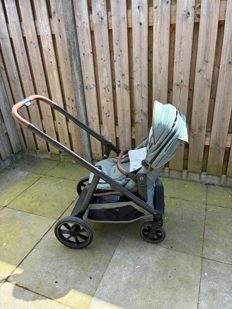 Qute Kinderwagen Q-Journey, Kinderen en Baby's, Kinderwagens en Combinaties, Zo goed als nieuw, Combiwagen, Verstelbare duwstang
