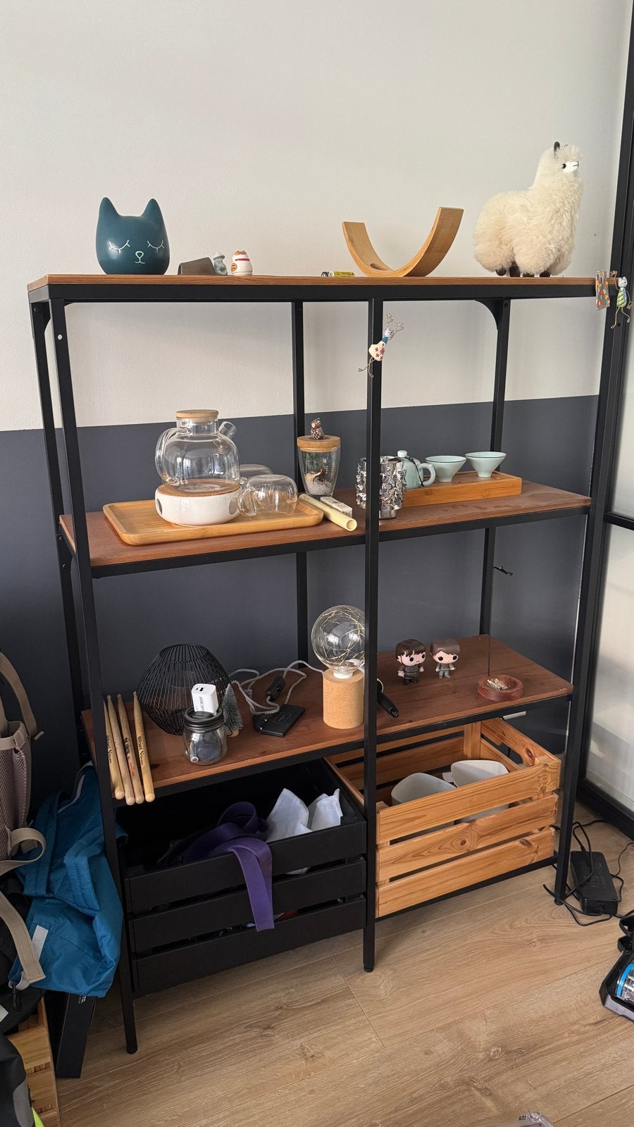 IKEA FJÄLLBO Open Kast Zwart/Hout - 100x136 cm, Ophalen, Met plank(en), Gebruikt, 100 tot 150 cm