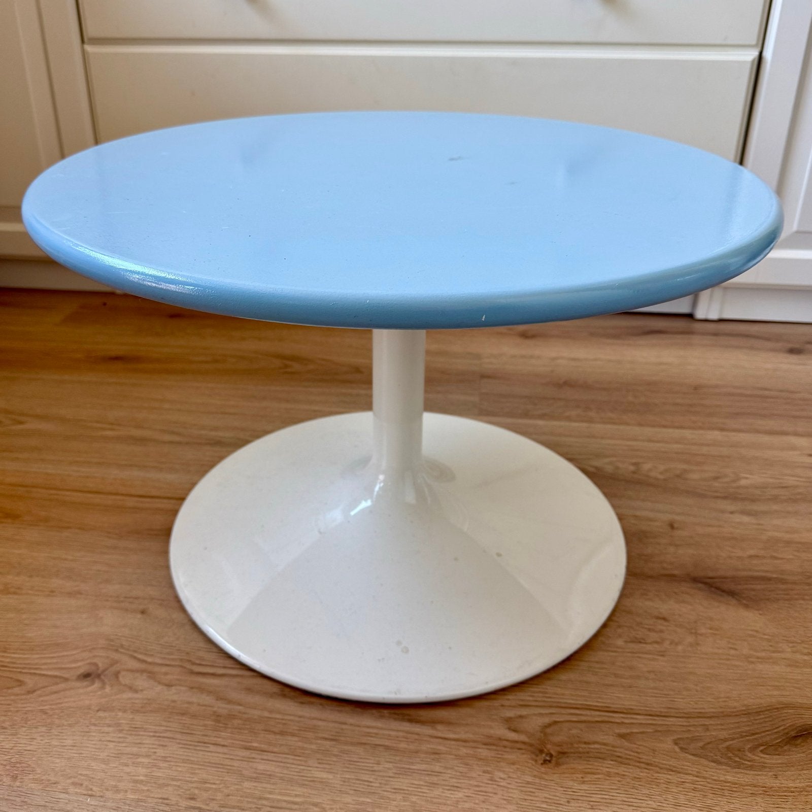Opknapper: Vintage Artifort Circle Tafel (vermoedelijk), Ophalen