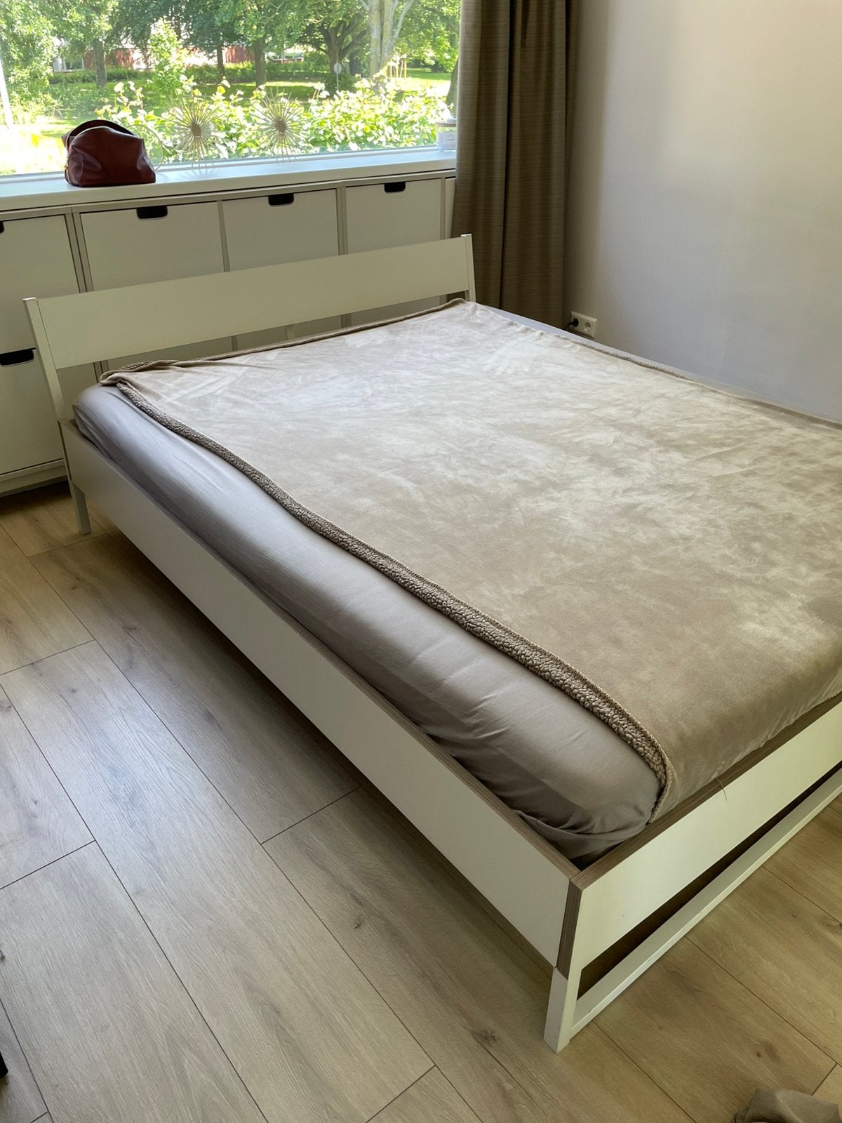 Bed 160 IKEA met lattenbodem., Ophalen, Gebruikt, Wit, Tweepersoons