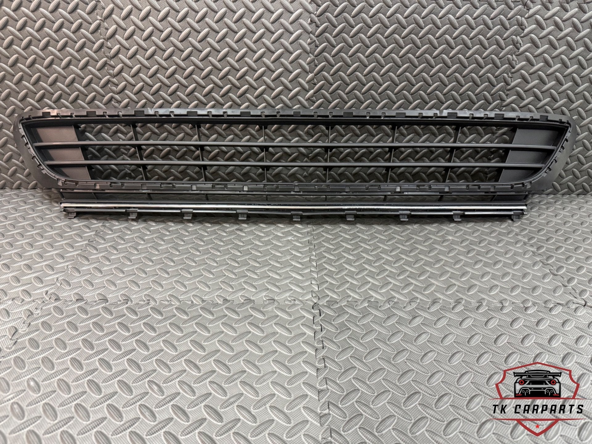 Volkswagen golf 7 voorbumper grille midden 5g0853677a, Auto-onderdelen, Volkswagen AG, Nieuw, Bumper, Berliner Ring 2
38440  Wolfsburg, DE