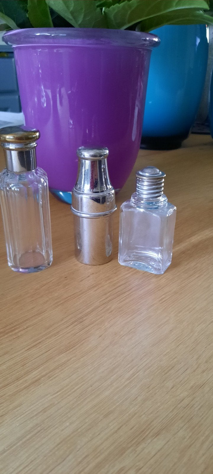 2 oude parfumflesjes + 1 reisflacon (zonder inhoud), Ophalen of Verzenden
