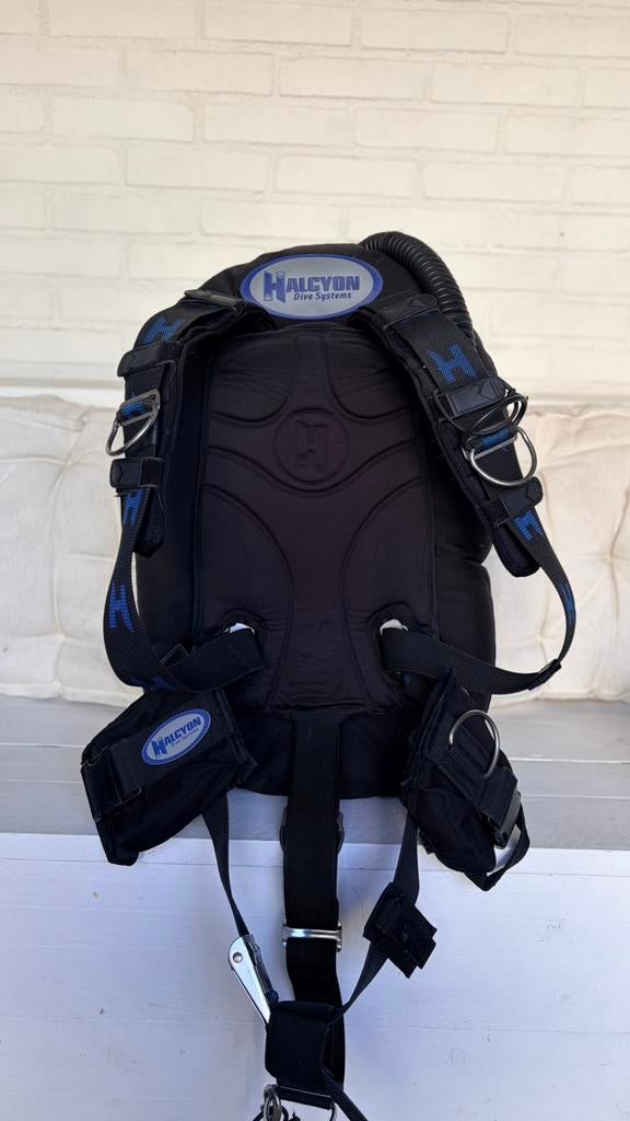 Halcyon Infinity wing 40lbs + weighted single tank adapter, Watersport en Boten, Verzenden, Zo goed als nieuw, Trimvest of Wing