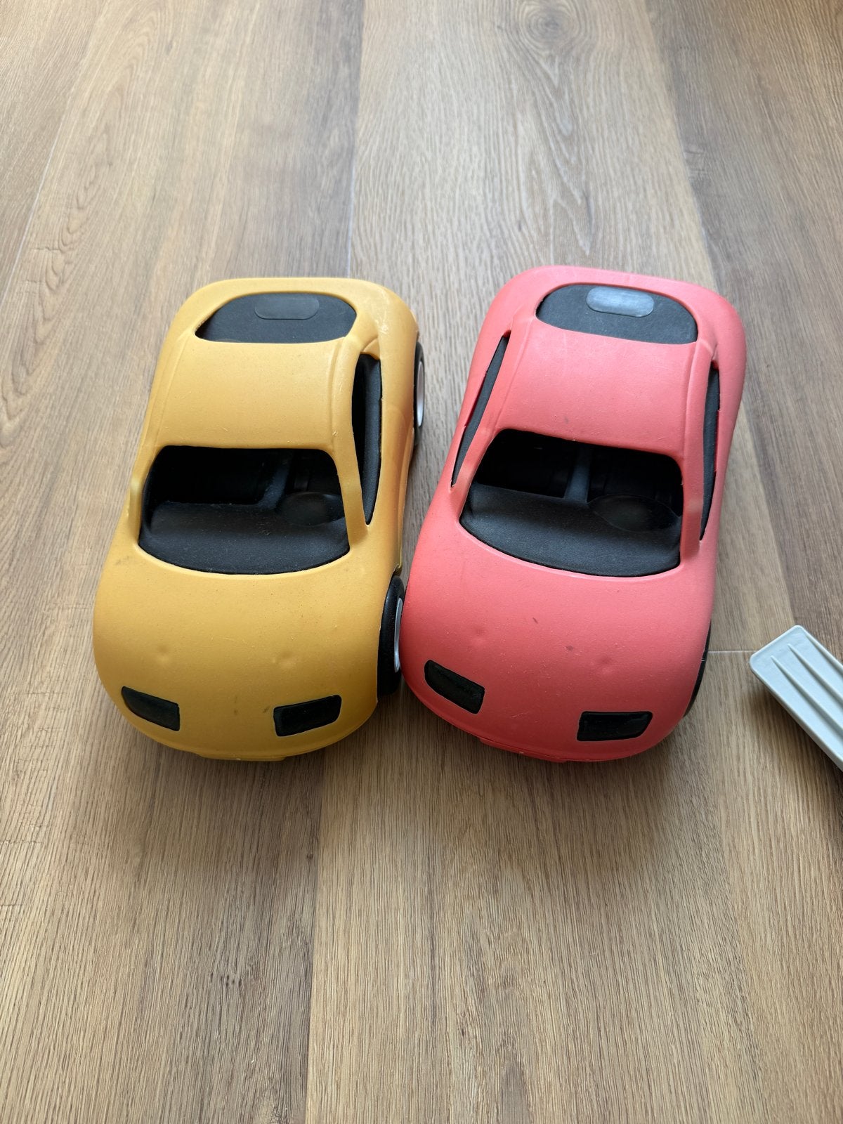 Little Tikes autotransporter met 2 speelgoedauto's, Ophalen, Zo goed als nieuw