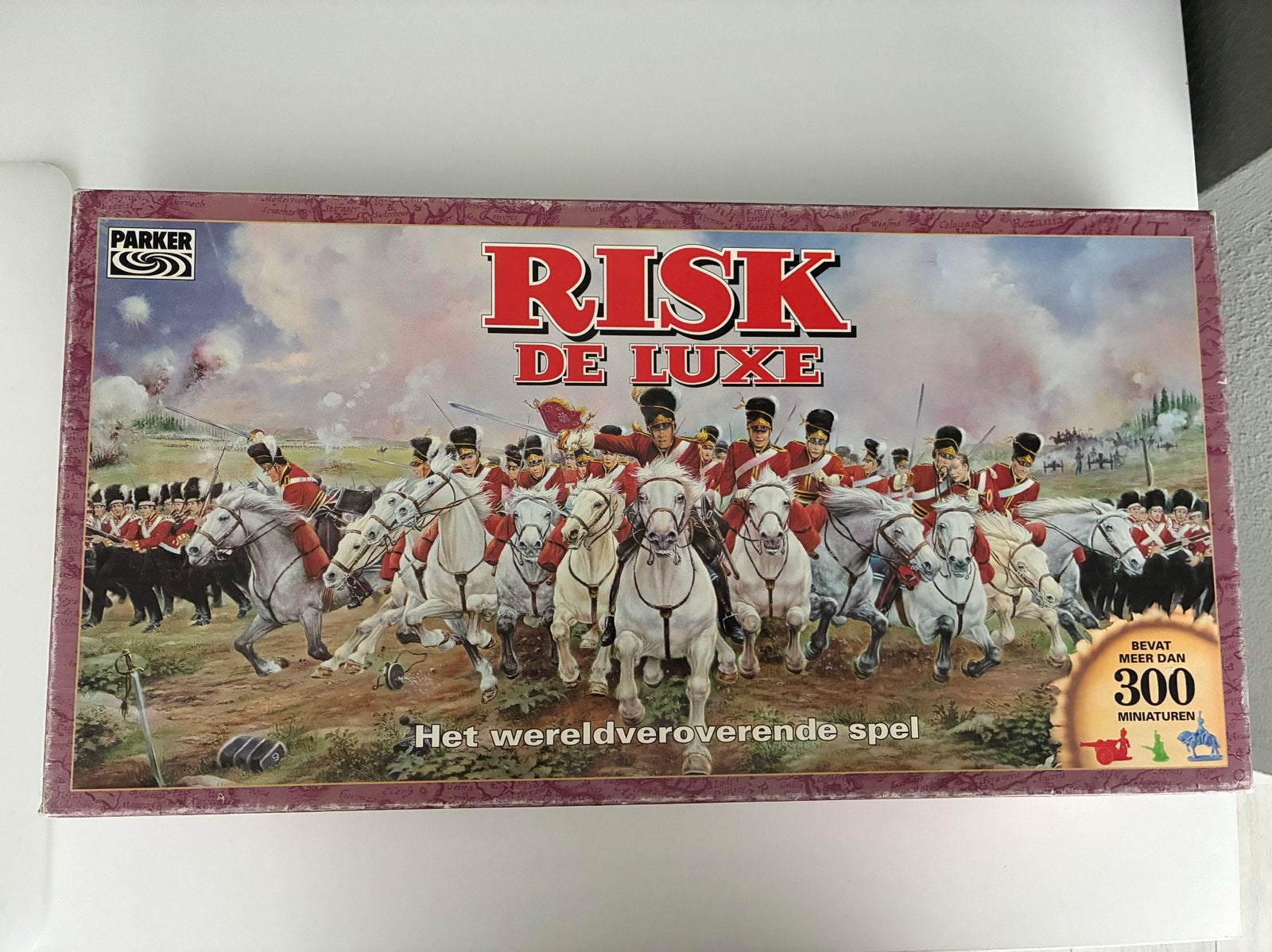 Risk De Luxe - Het wereldveroverende spel! NIEUW!, Drie of vier spelers, Ophalen of Verzenden, Nieuw