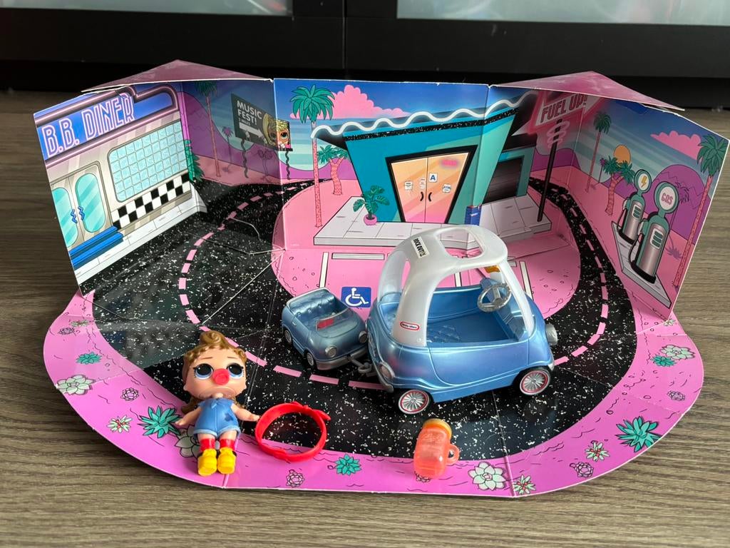 LOL Suprise Chill Patio, Ophalen of Verzenden, Zo goed als nieuw, Poppenhuis