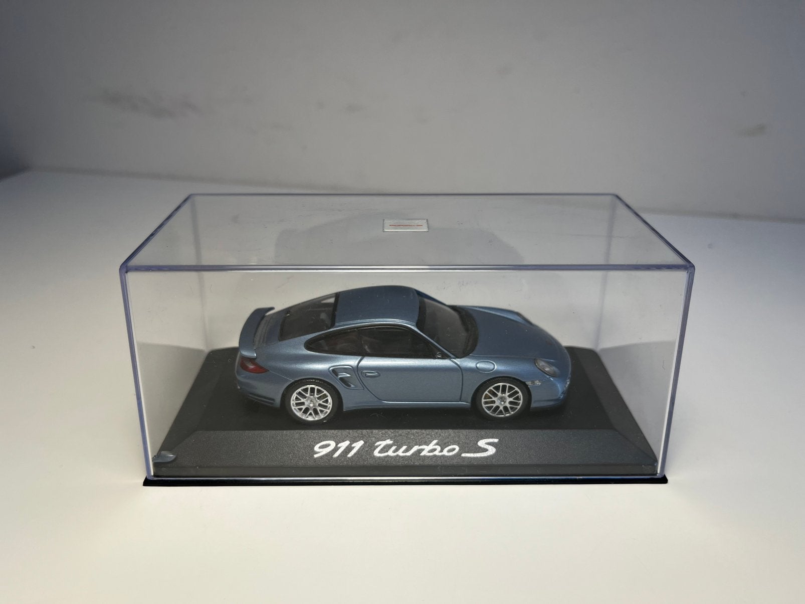 MiniChamps - Porsche 911 (997.2) Turbo S - Schaal 1:43, Ophalen of Verzenden, Gebruikt, Auto, MiniChamps