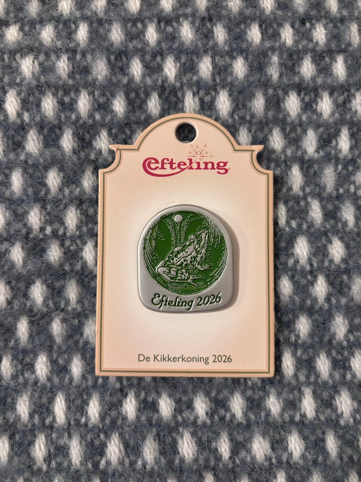 Verkoop/ruilen Efteling De Kikkerkoning 2026 Pin, Ophalen of Verzenden, Nieuw, Button of Speldje