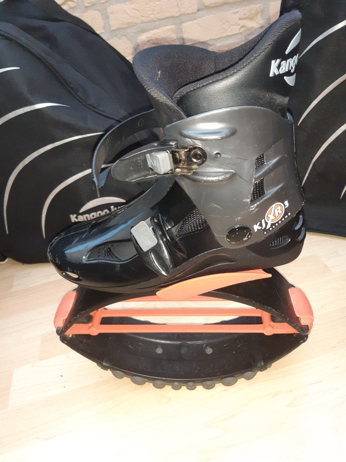 2 paar Kangoo Jumps XR3 (oranje/geel) - Maat S (36-38), Sport en Fitness, Ophalen, Gebruikt