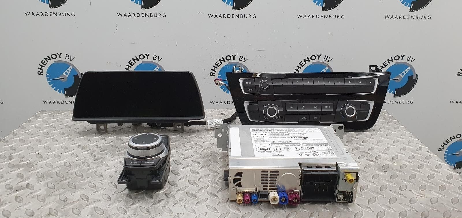 BMW 2 SERIES NAVIGATIE 2021, Gebruikt, -, -, Ophalen of Verzenden