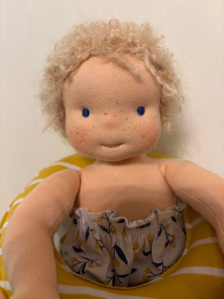 Zonnekindpop waldorf doll, Verzamelen, Poppen, Nieuw, Pop, Ophalen of Verzenden
