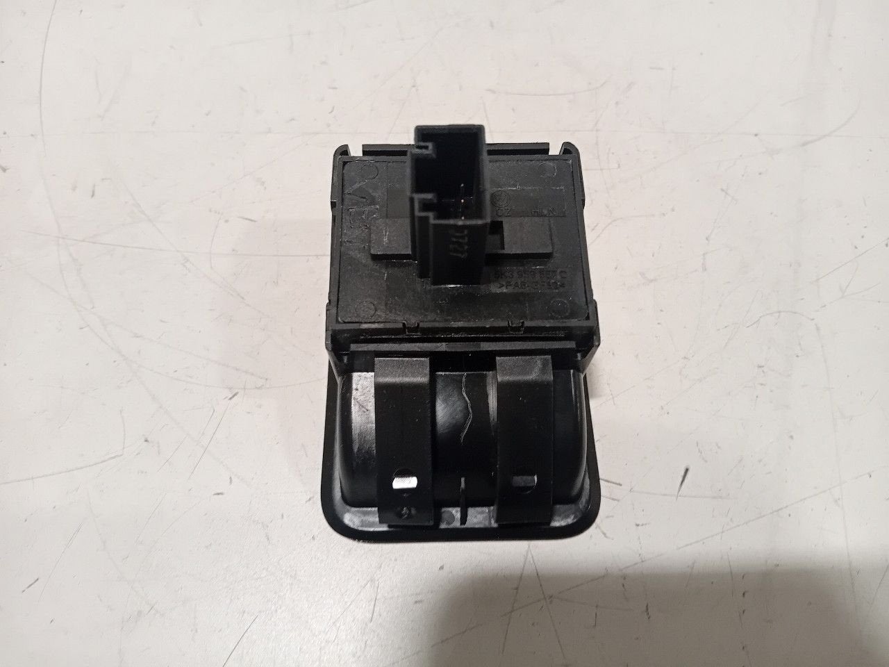 Bedieningspaneel elektrische ramen Volkswagen Caddy, Onderdelen@venauto.nl, Van der Ven Autorecycling B.V., Gebruikt, Ettenseweg 76, 4706 PB Roosendaal, The Netherlands