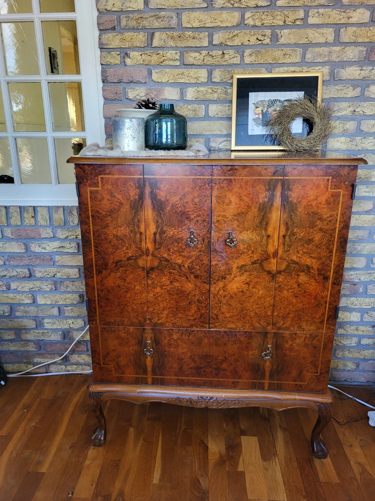 Antieke Burl Houten Kast met 2 deurtjes en klep, Ophalen