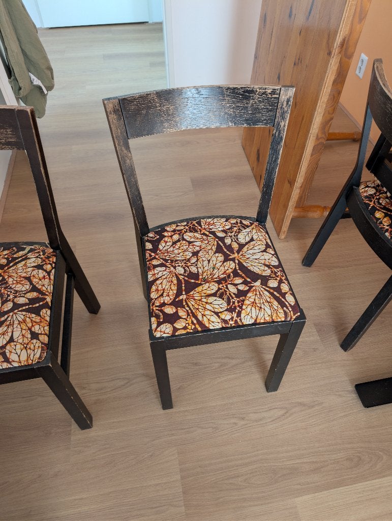 Gratis tafel en 4 stoelen, Huis en Inrichting, Tafels | Eettafels, Ophalen, Gebruikt, Vier personen, Rechthoekig