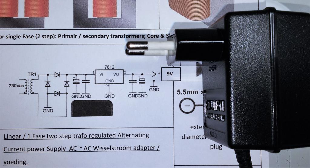 One-Tech V35-09A-400 AC~AC Adapter 9V 400mA Wisselspanning, Ophalen of Verzenden, Zo goed als nieuw