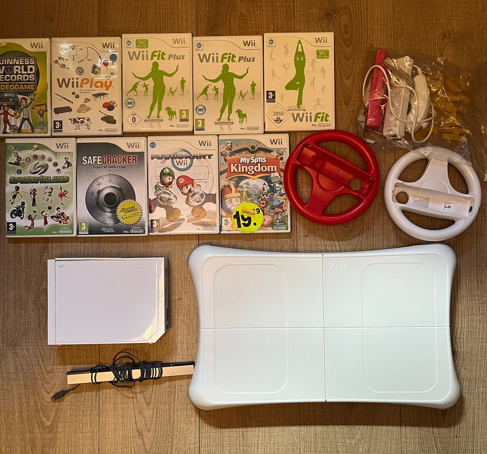 Nintendo Wii met balanceboard, stuurtjes en games, 3 spelers of meer, Ophalen, Gebruikt, Vanaf 3 jaar