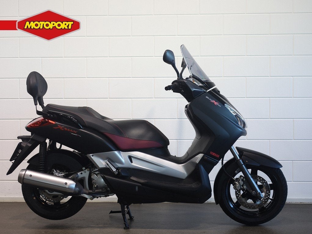 Yamaha YP 250R X-MAX (bj 2010), Scooter, Klantenservice@yamaha-motor.nl, Koolhovenlaan 101
1119 NC  Schiphol-Rijk, NL, 12 t/m 35 kW