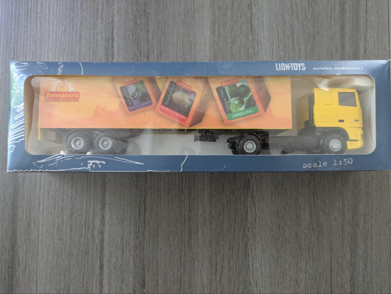 Model vrachtwagen Zonnatura, Hobby en Vrije tijd, Modelauto's | 1:50, Ophalen of Verzenden, Bus of Vrachtwagen