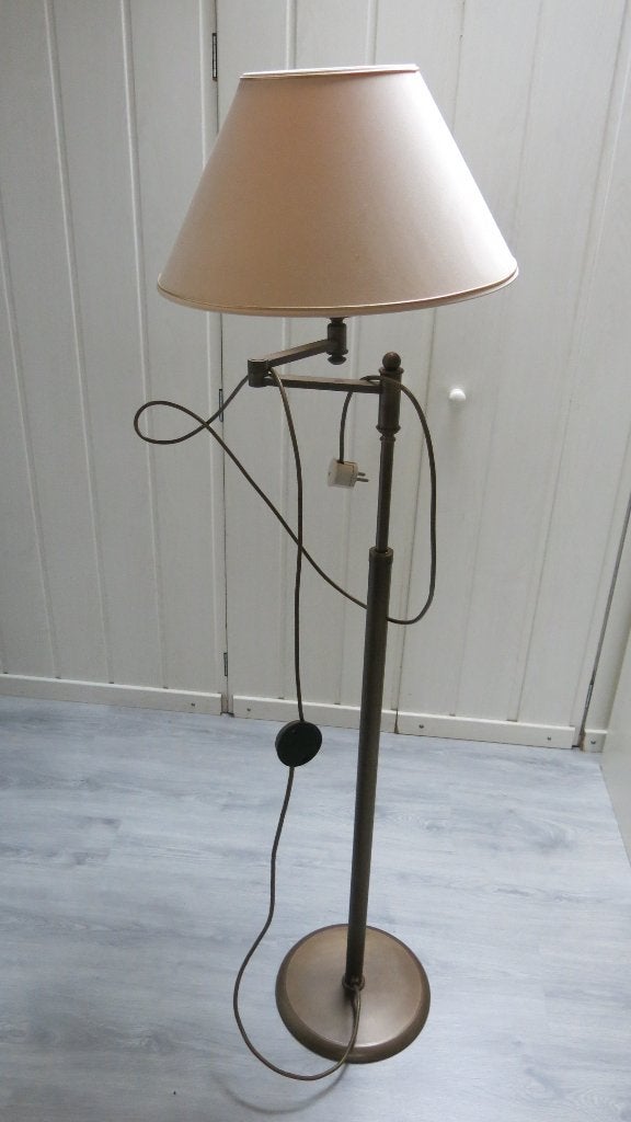 Staande koperkleurige schemerlamp, Ophalen, Gebruikt, Kunststof, 150 tot 200 cm