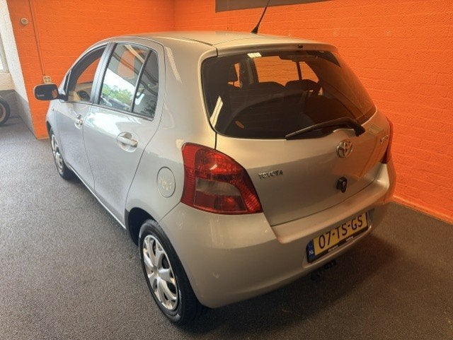 Toyota Yaris 1.3 VVTi 5-Deurs / Sol MMT / Automaat / Airco, Stof, Gebruikt, 4 cilinders, Origineel Nederlands