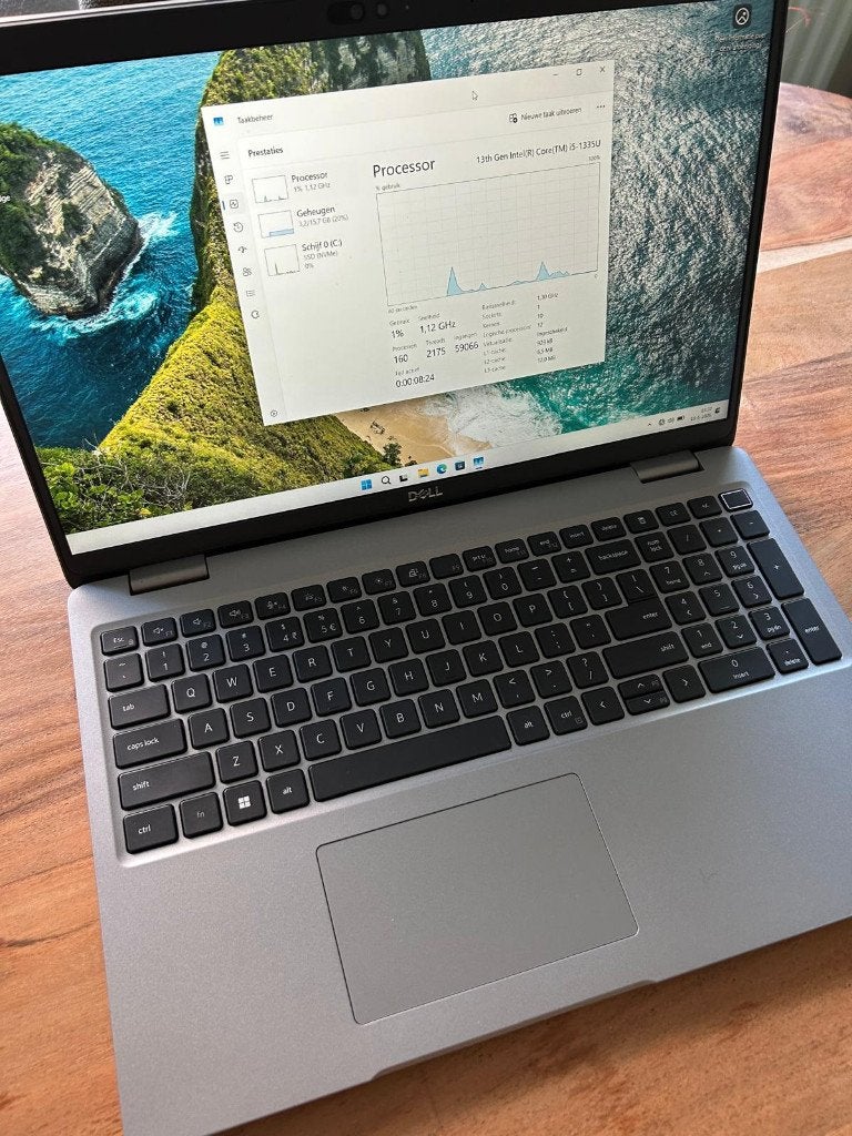 Dell Latitude 5540 ( i5-1335U, 16GB, Win11 ), Computers en Software, Windows Laptops, Zo goed als nieuw, 15 inch, SSD, 2 tot 3 Ghz