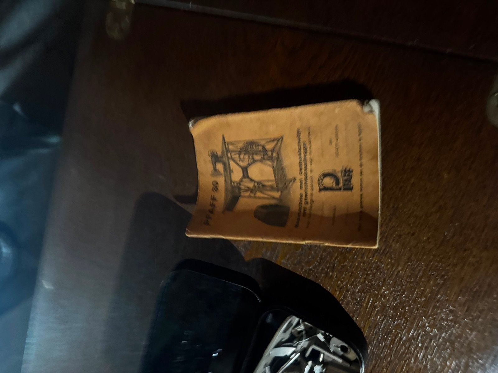 Vintage Pfaff 30 Naaimachine in Meubel, Ophalen, Gebruikt, Naaimachine, Pfaff