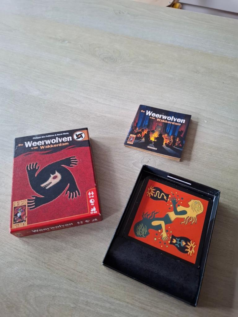 De Weerwolven van Wakkerdam - Gezellig gezelschapsspel, Asmodee Group, Vijf spelers of meer, Info@asmodee.com, Ophalen of Verzenden