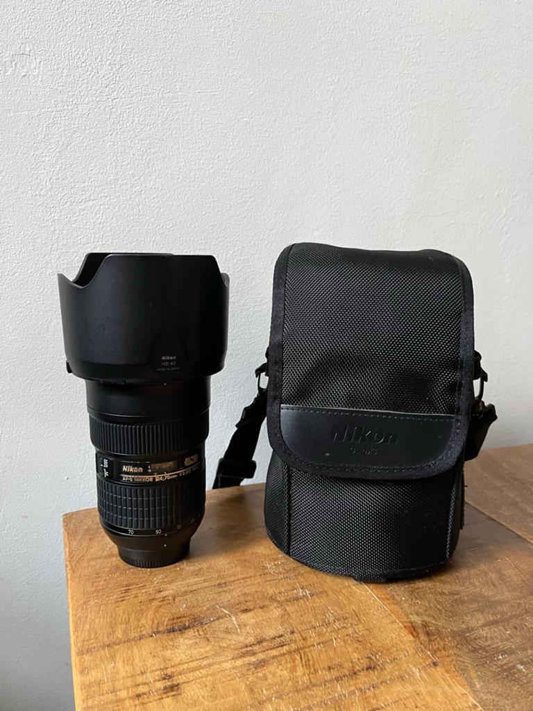 Nikon AF-S NIKKOR 24-70mm f/2.8G ED, Audio, Tv en Foto, Fotografie | Lenzen en Objectieven, Ophalen of Verzenden, Zo goed als nieuw