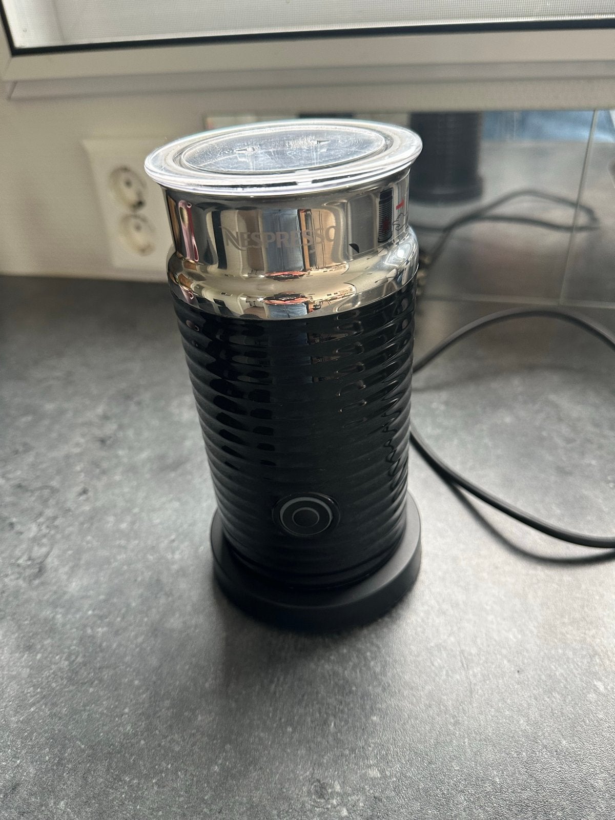 Nespresso Aeroccino 3 Melkopschuimer - Zwart, Ophalen of Verzenden, Zo goed als nieuw, Elektrische melkopschuimer