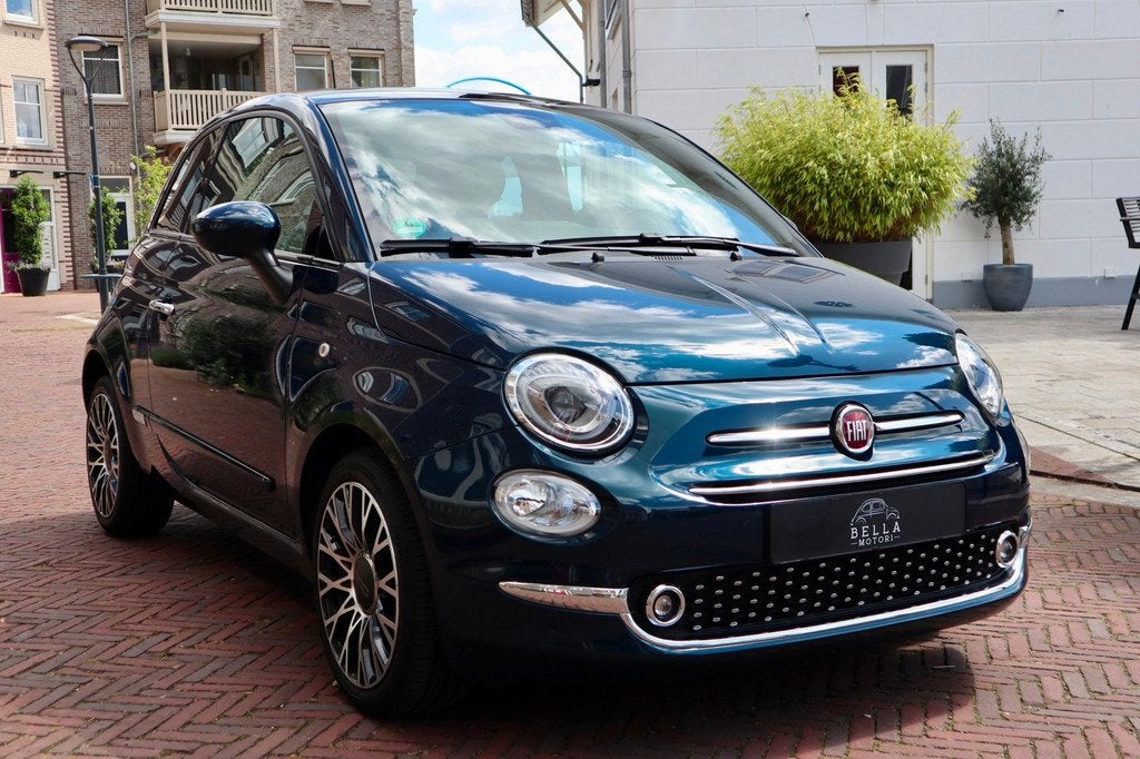 Fiat 500 1.0 Hybrid Star | Apple CarPlay | Beats Audio | Pan, Voorwielaandrijving, Gebruikt, Zwart, Leder en Stof