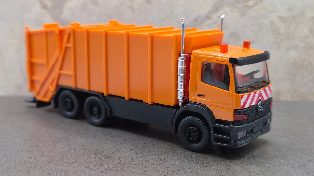 Mercedes Vuilniswagen, Ophalen of Verzenden, Zo goed als nieuw, Bus of Vrachtwagen, Wiking