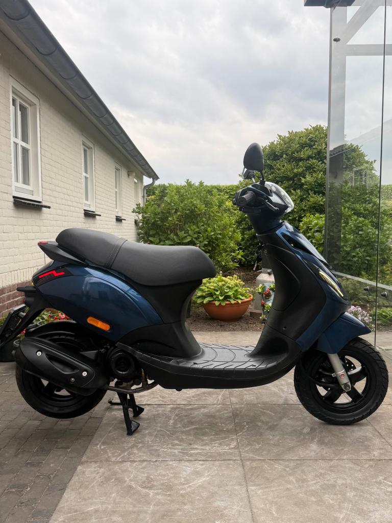 ⭐️Piaggio zip 50cc 4 takt full option SP-Line Blauw⭐️, Fietsen en Brommers, Scooters | Piaggio, Niet ingevuld, Niet ingevuld, Niet ingevuld