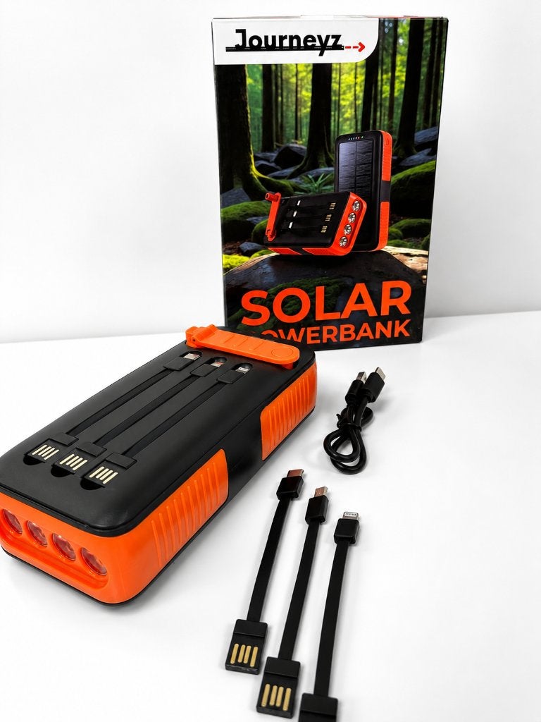 Solar Powerbank 30.000 mAh | 4 Kabels | Snelladen | Nieuw, Ophalen of Verzenden, Nieuw, Onbekend