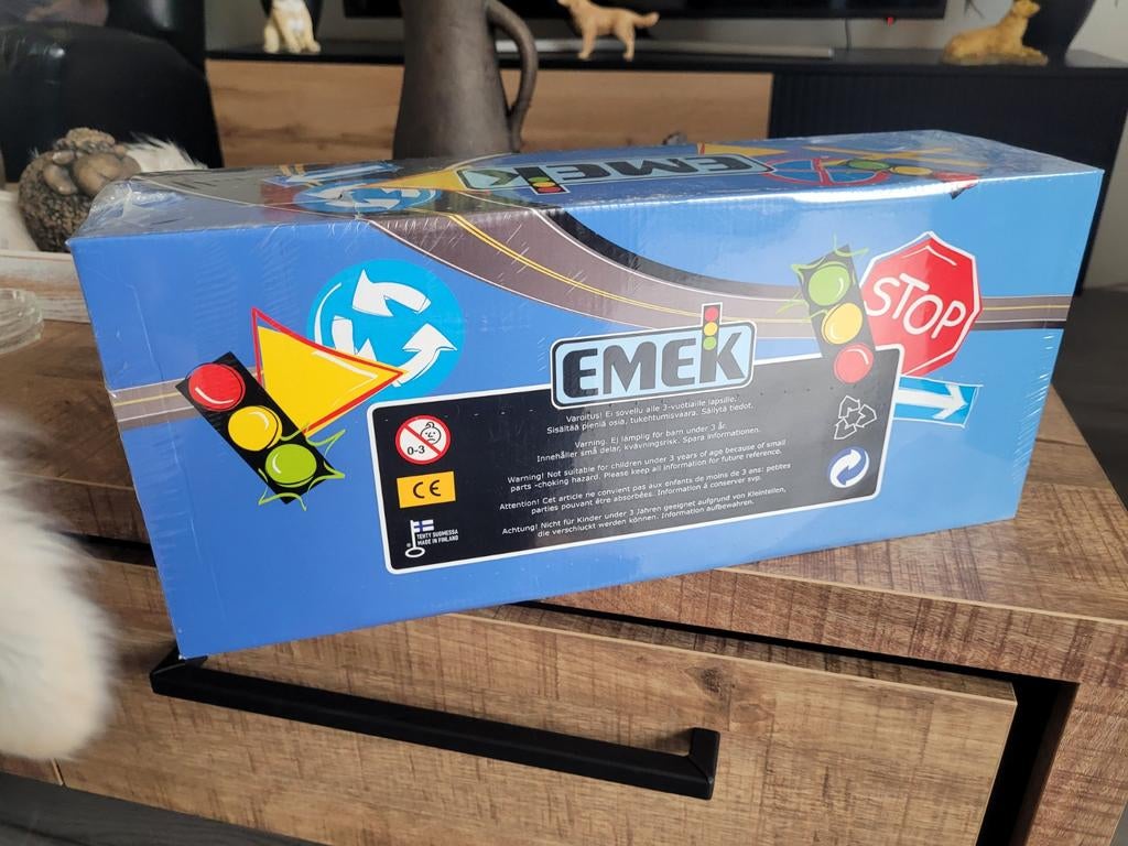 Volvo kiepwagen, Hobby en Vrije tijd, Overige merken, Emek, Nieuw, Ophalen of Verzenden