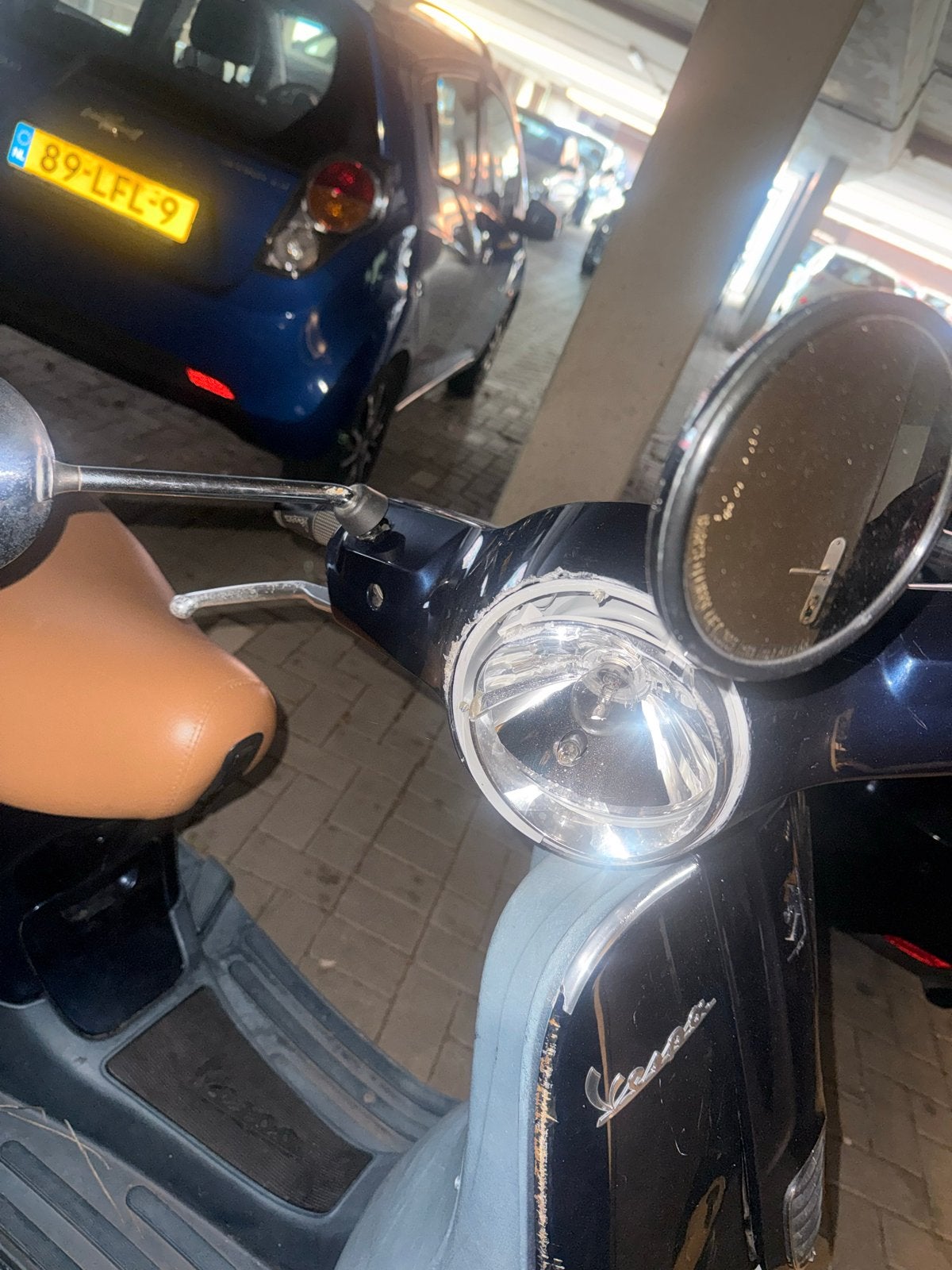 Vespa LX Opknapper - Nieuwe accu en banden, Fietsen en Brommers, Gebruikt, Maximaal 45 km/u, Ophalen of Verzenden, Benzine
