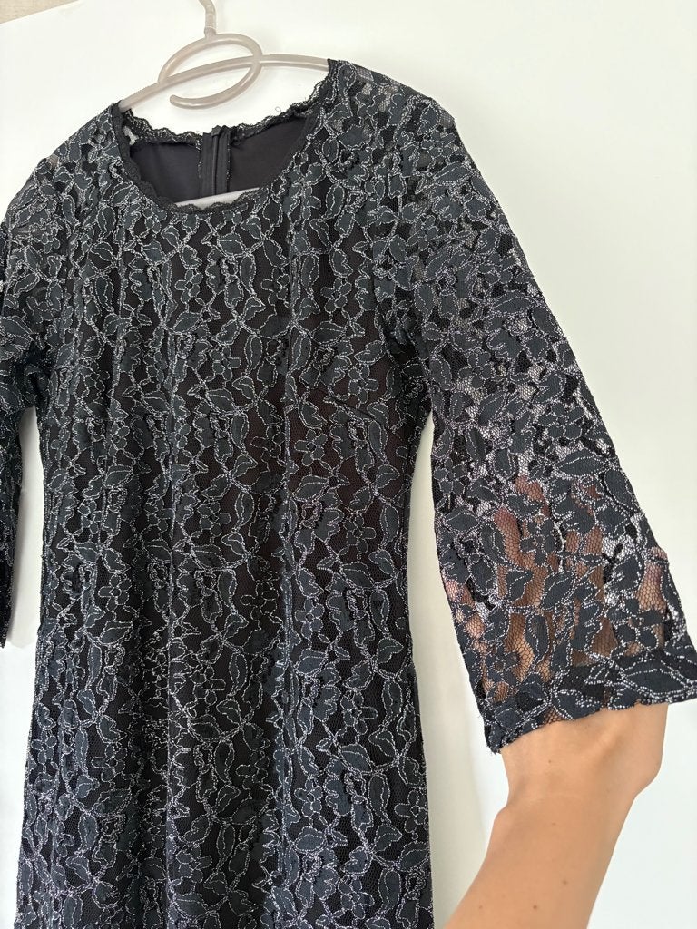 Zwarte jurk met zilveren bloemen, Kleding | Dames, Verzenden, Zwart, Nieuw, Onbekend