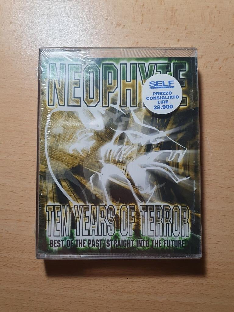 Neophyte – Ten Years Of Terror (Best Of The Past, ...), Cd's en Dvd's, Cassettebandjes, Ophalen of Verzenden, Zo goed als nieuw