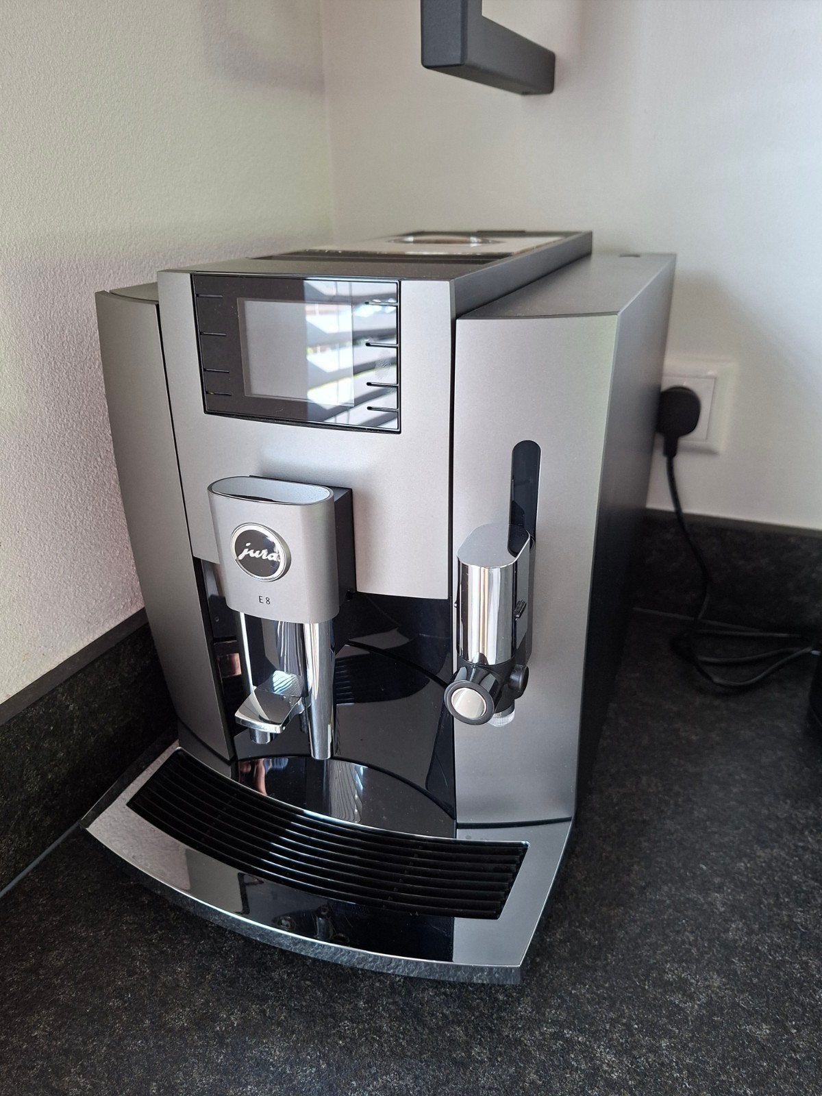 Jura E8 Dark Inox, Witgoed en Apparatuur, Koffiezetapparaten, 10 kopjes of meer, Ophalen of Verzenden, Koffiemachine