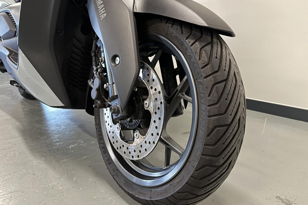 Yamaha X MAX XMAX 300 TECH MAX+, Scooter, Bedrijf
