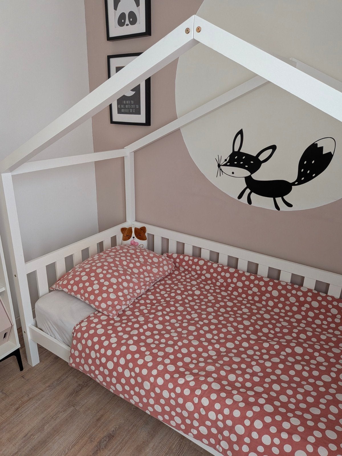 Houten kinderbed huisvorm wit 90x200cm, Ophalen, 85 tot 100 cm, Zo goed als nieuw, Lattenbodem