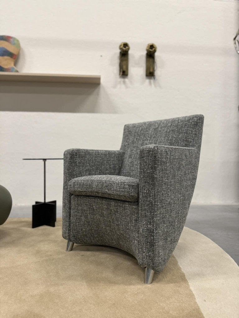 Nieuw Leolux Dolcinea Fauteuil stof Design stoel, Huis en Inrichting, Fauteuils, Leolux, Info@leolux.nl, Nieuw, 75 tot 100 cm