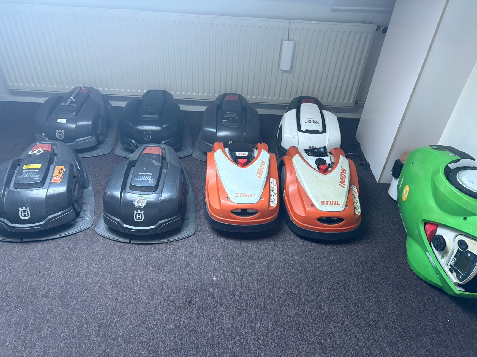 Partij robotmaaiers werkend en niet werkend vrijwel compleet, Ophalen, Gebruikt, 50 cm of meer