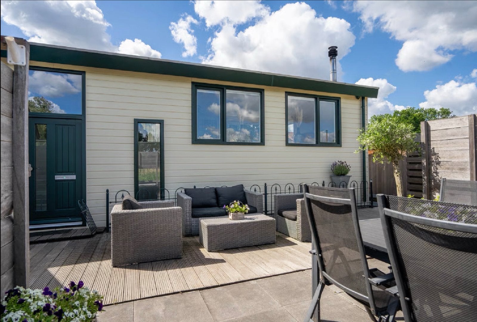 Watervilla te koop met ligplaats