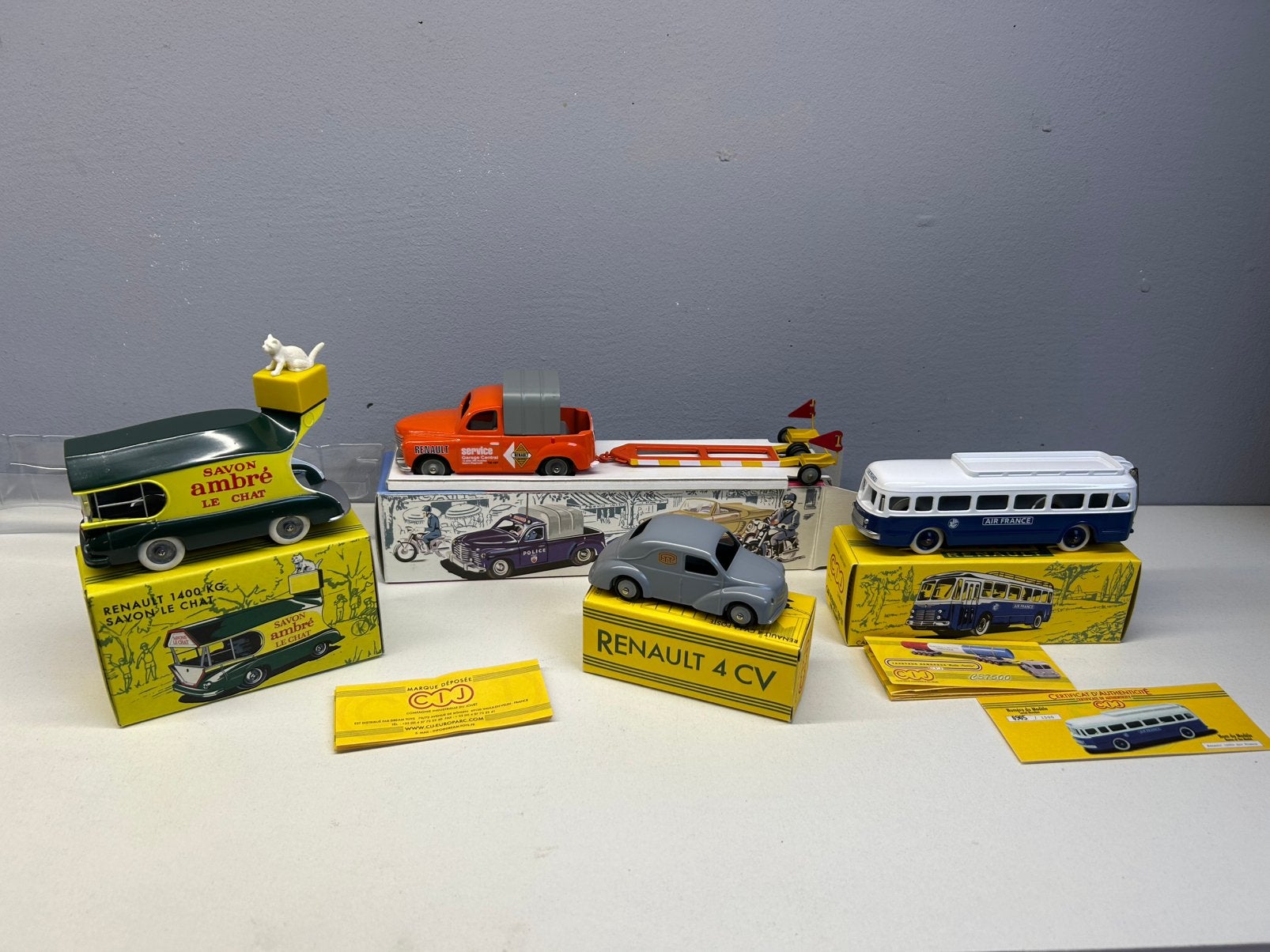 4x Norev CIJ France Europarc Colorale Renault 4CV 1:43 MIB, Ophalen of Verzenden, Nieuw, Auto, Norev